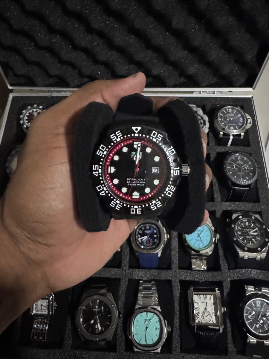 TAG Heuer F1 Preto e Vermelho